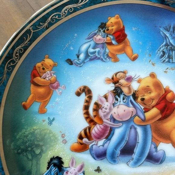 VINTAGE “Winnie the Pooh” Collectors Plate - Picture 4 of 14